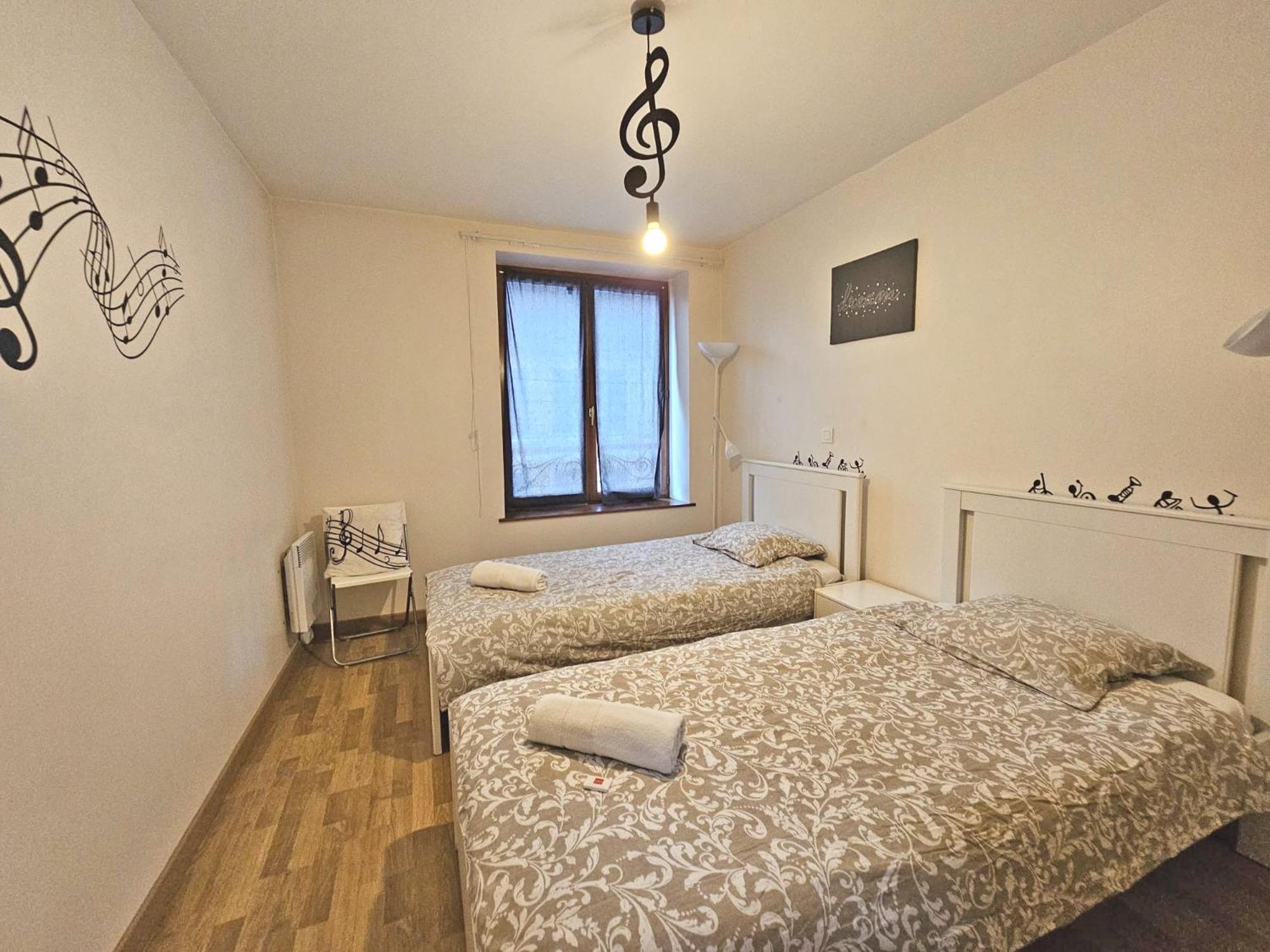 Triplex Sisley - Maison Atypique Avec Cour Exterieure Море-сюр-Лоан Екстериор снимка